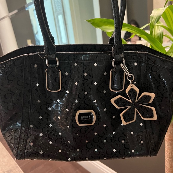 VINTAGE GUESS TRENDY PURSE - Picture 5 of 7